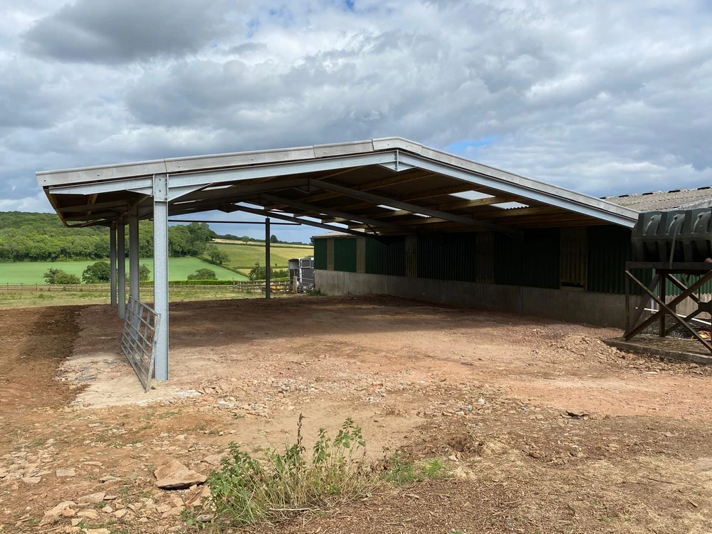 Agricultural Buildings Gloucestershire -Equine building off side of a stable block - South Wales - DFC Steel Construction